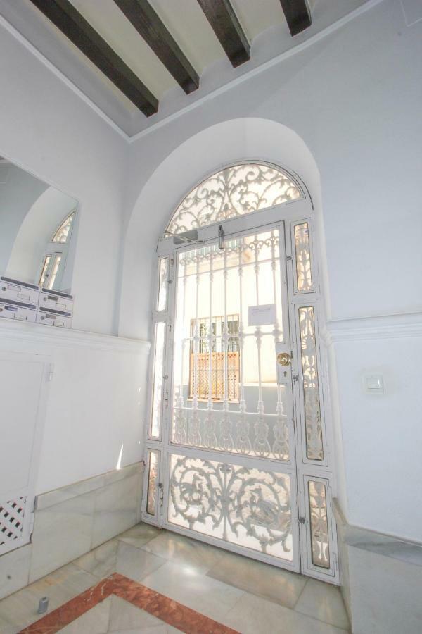 Luminoso Loft En La Alfalfa Appartamento Siviglia Esterno foto