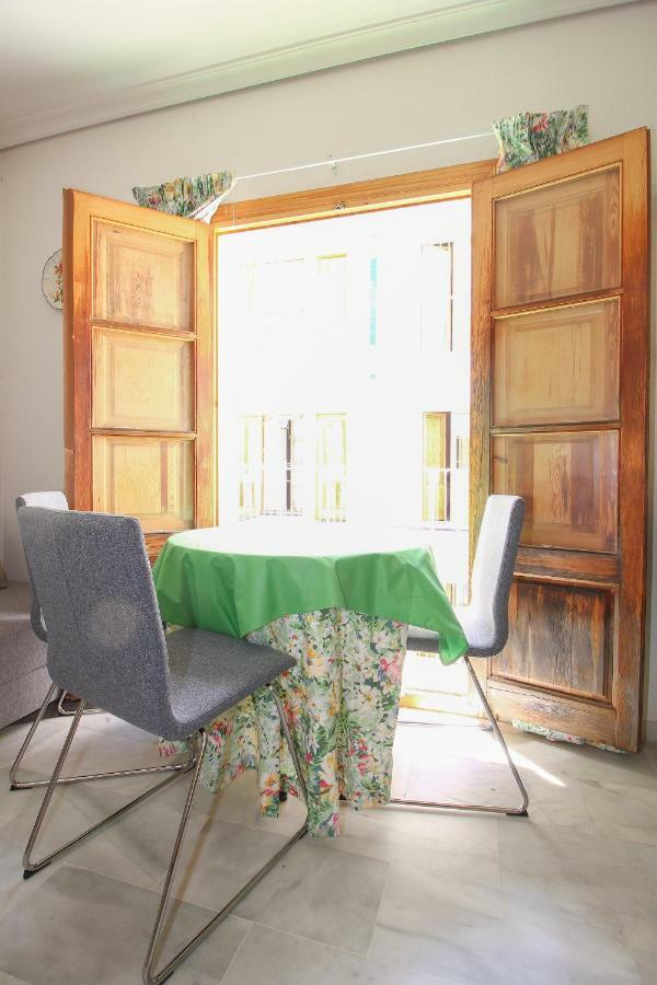 Luminoso Loft En La Alfalfa Appartamento Siviglia Esterno foto